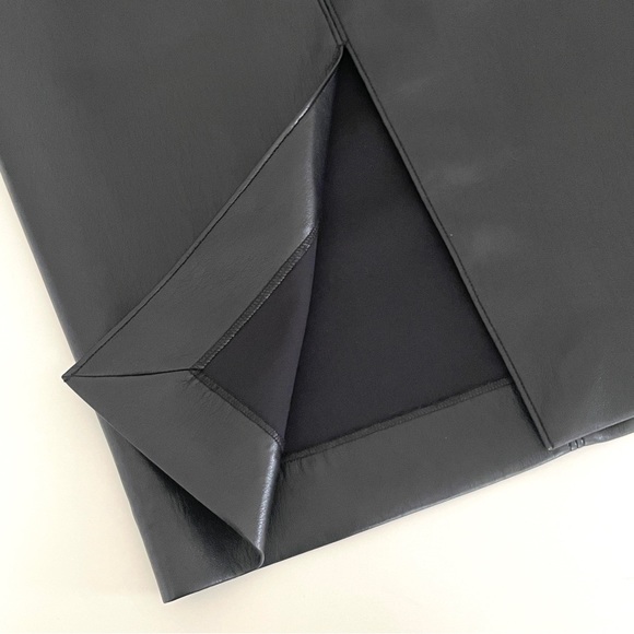 Aritzia Babaton Pegu Vegan Leather Skirt - Picture 6 of 6